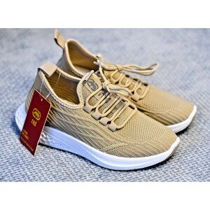 New! Size: 3 Kids Unisex | Ecko Unltd Clark-10K Marc Red Sneakers | Color: Beige